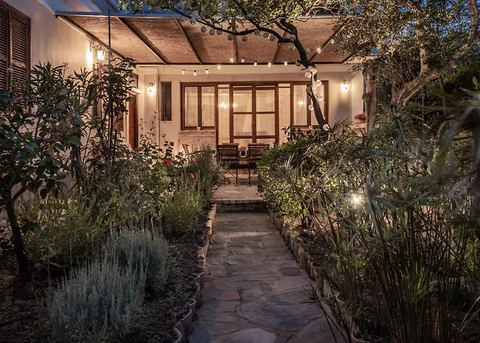 Villa Gioia - Secret Gem With Private Garden