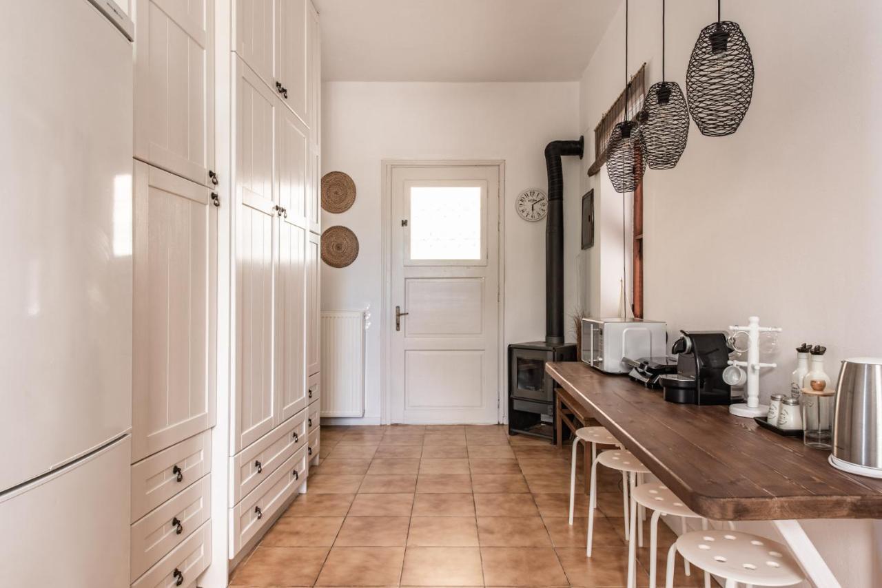 Villa Gioia - Secret Gem With Private Garden Katastárion